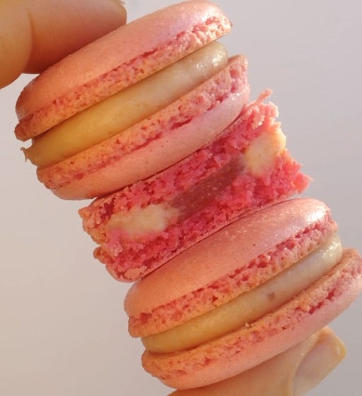 macaron de chocolate fresa doble